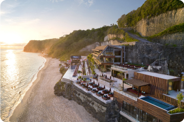 /White Rock Beach Club