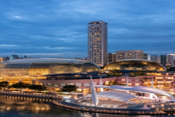 /Esplanade